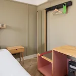 Light Hotel