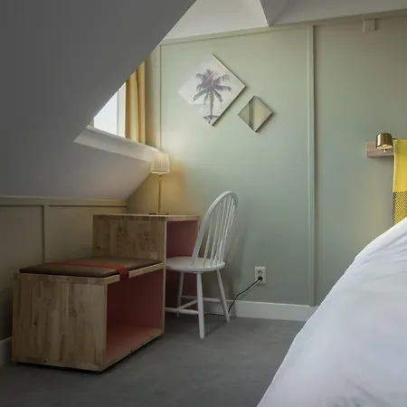 Hotel Light Hotel 3*