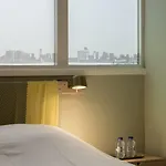 Отель Hotel Light 3*